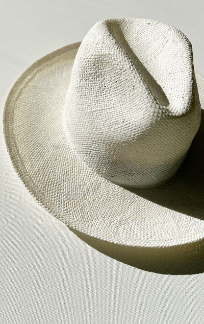 white Reinhardt plank hat