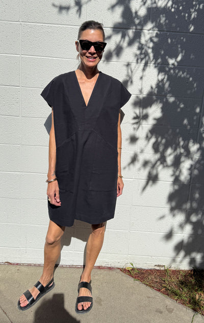 Diagonal pocket tunic