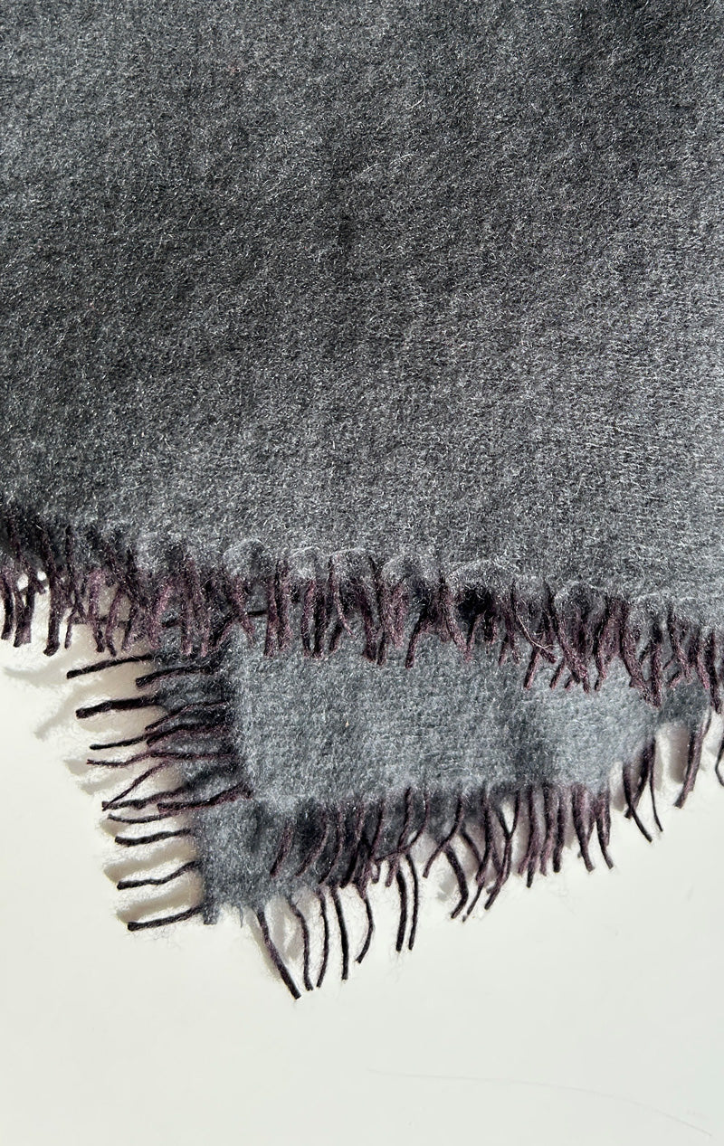 Grey cashmere scarf