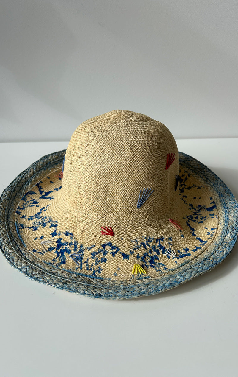 Straw Hat with dyed blue edging