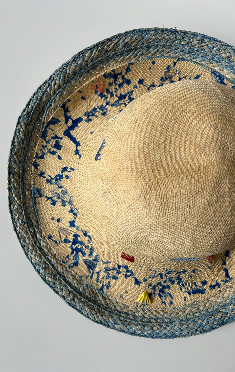 Straw Hat with dyed blue edging