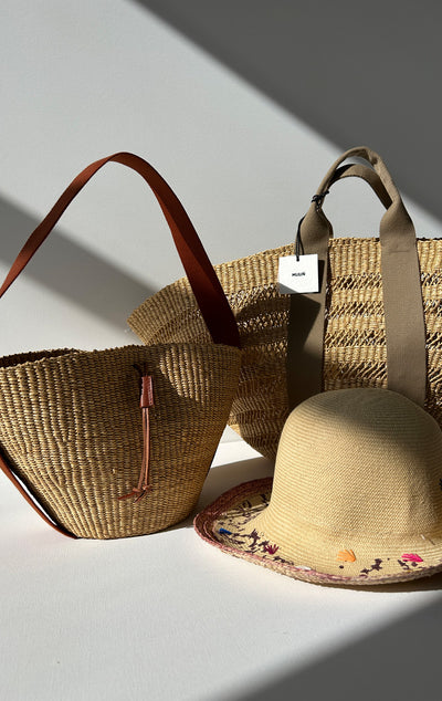 Sculptural Muun Straw bag with rust cotton handle