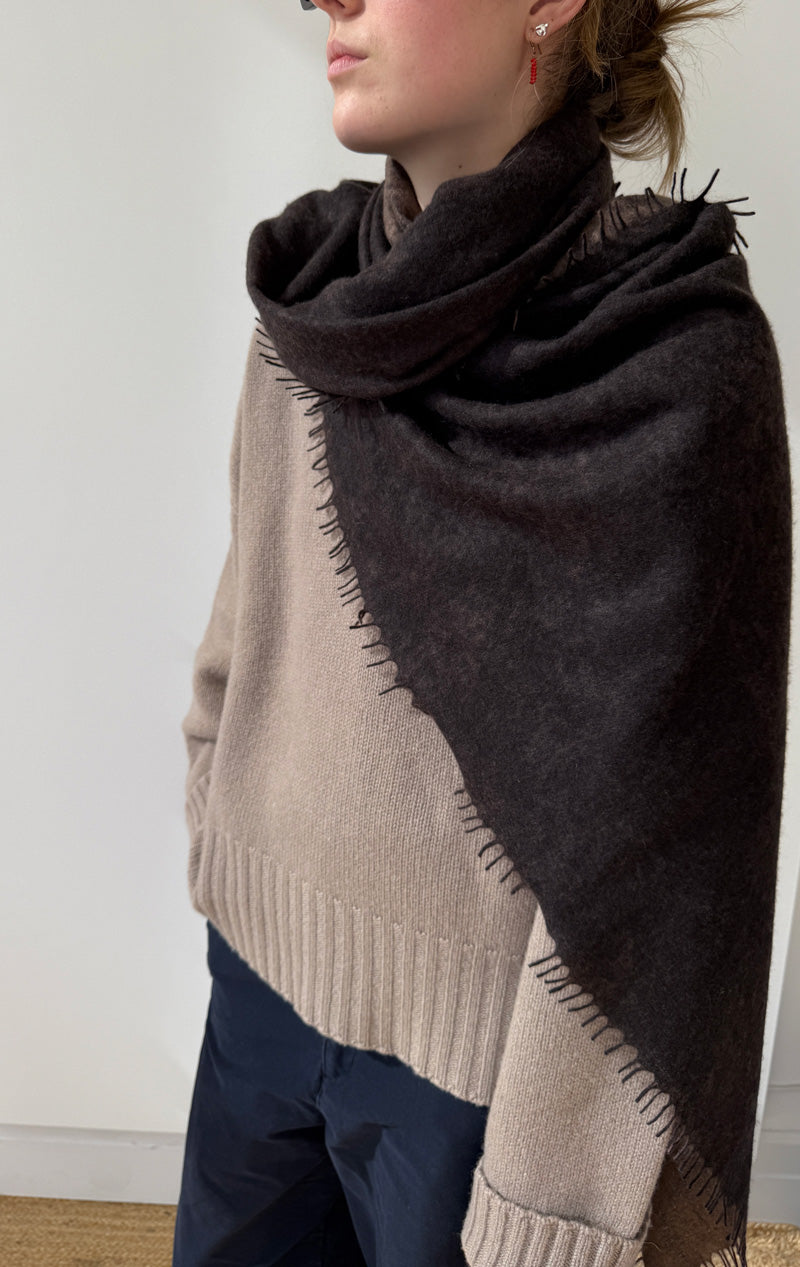 Chocolate and chestnut cashmere scarf