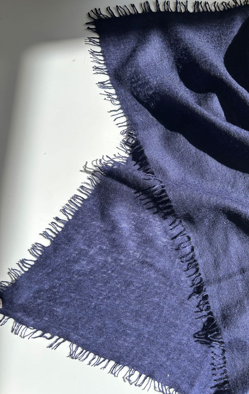 Indigo cashmere scarf-New