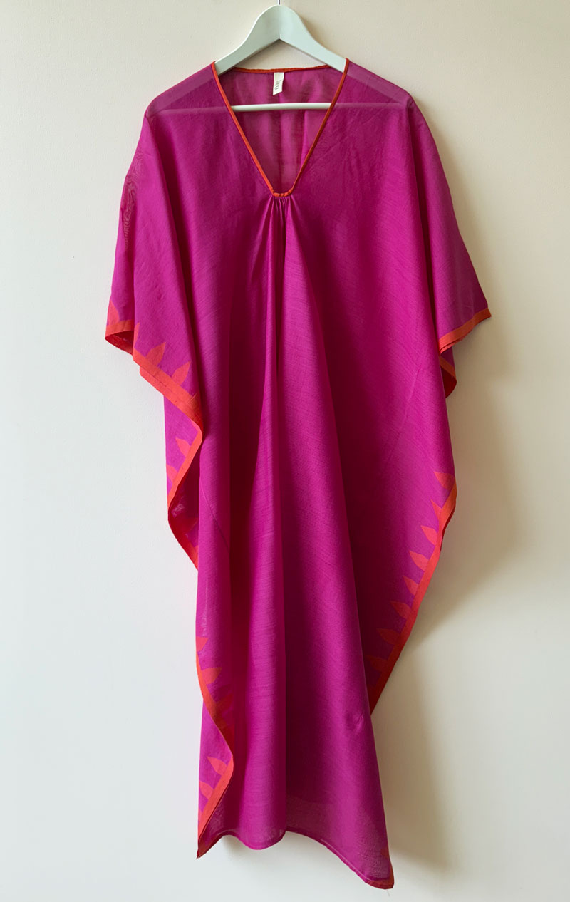 Temple pink border Caftan