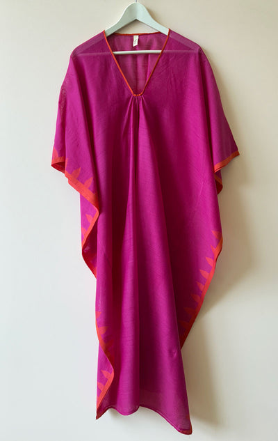 Temple pink border Caftan