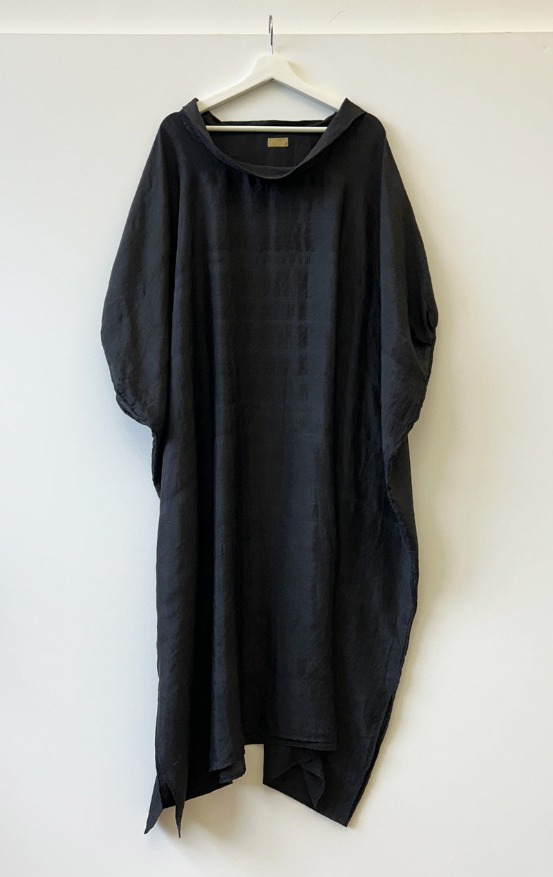 Black silk caftan with collar