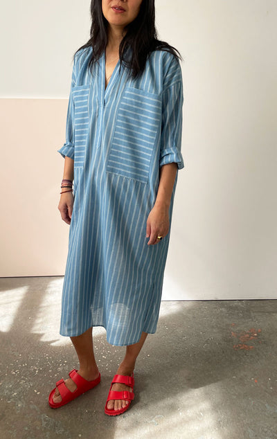 FEATHERWEIGHT Chambray khadi pocket caftan